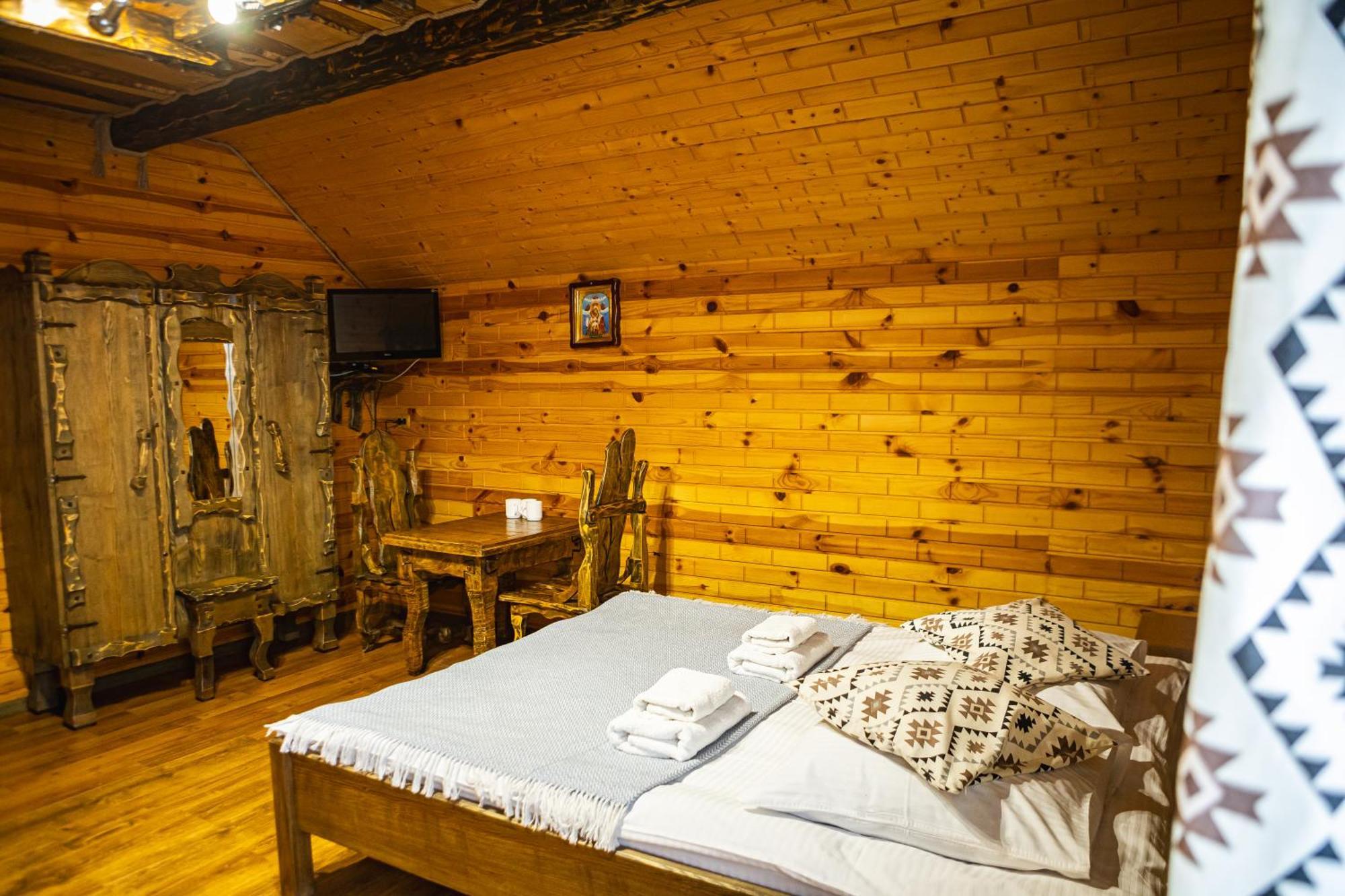 Hotel Zatyshok nad Prutom Bukowel Zewnętrze zdjęcie