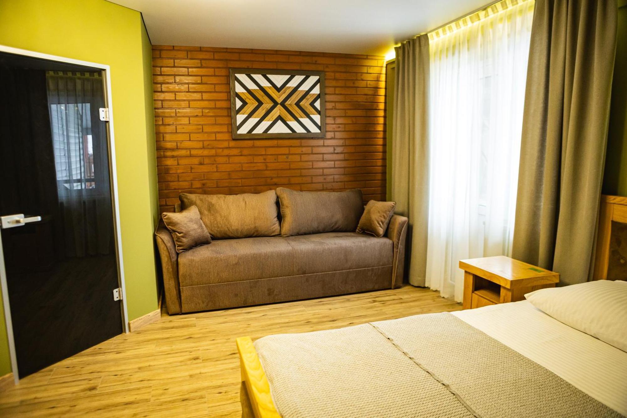 Hotel Zatyshok nad Prutom Bukowel Zewnętrze zdjęcie