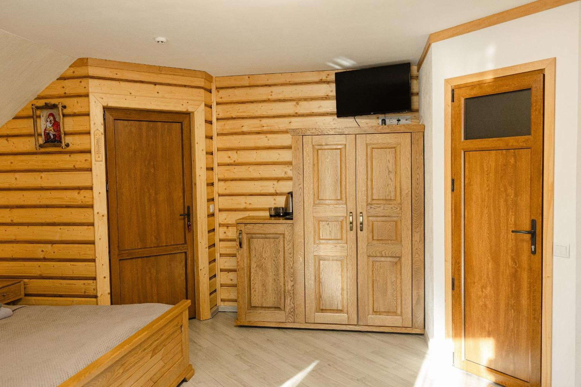 Hotel Zatyshok nad Prutom Bukowel Zewnętrze zdjęcie
