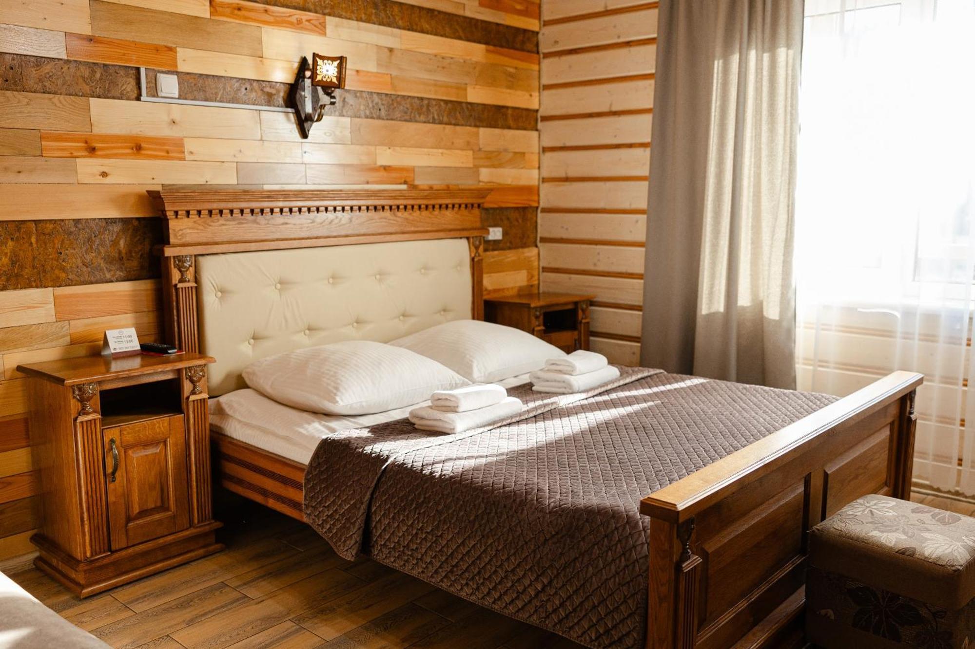 Hotel Zatyshok nad Prutom Bukowel Zewnętrze zdjęcie